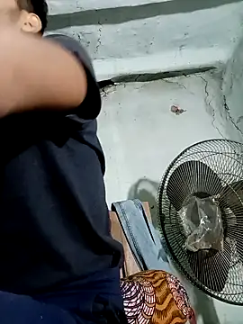 Snapshot of Roni1028 chatting on 20, 12, 2024 Roni1028 online show from 20, 12, 2024