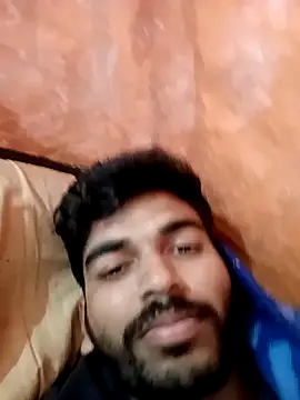 Snapshot of Roni1028 chatting on 5, 1, 2025 Roni1028 online show from 5, 1, 2025