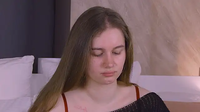 EllieHayes online show from 13, 3, 2026