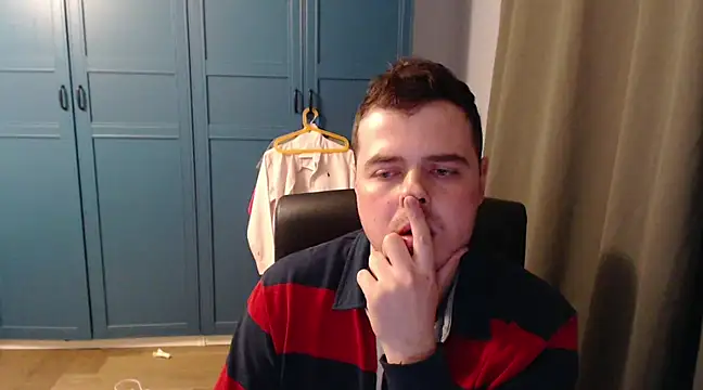 CuteMan33 online show from 20, 2, 2025