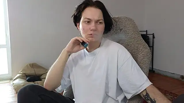 Snapshot of esajukyy chatting on 7, 7, 2026 esajukyy online show from 7, 7, 2026