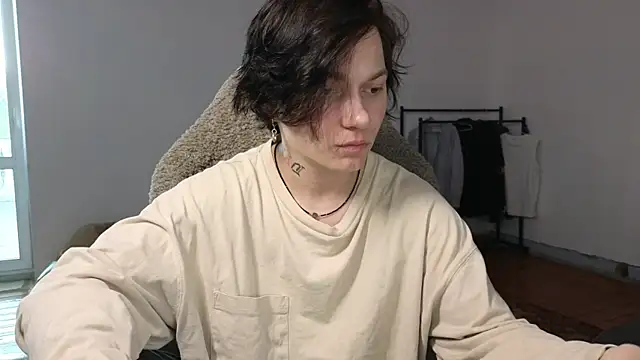 Snapshot of esajukyy chatting on 9, 7, 2026 esajukyy online show from 9, 7, 2026