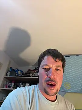 Snapshot of zenzero87 chatting on 8, 2, 2025 zenzero87 online show from 8, 2, 2025