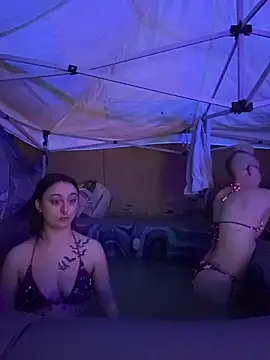 Snapshot of Stonermama666420 chatting on 2, 2, 2026 Stonermama666420 online show from 2, 2, 2026