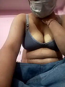 Snapshot of radhika07 chatting on 28, 12, 2024 radhika07 online show from 28, 12, 2024