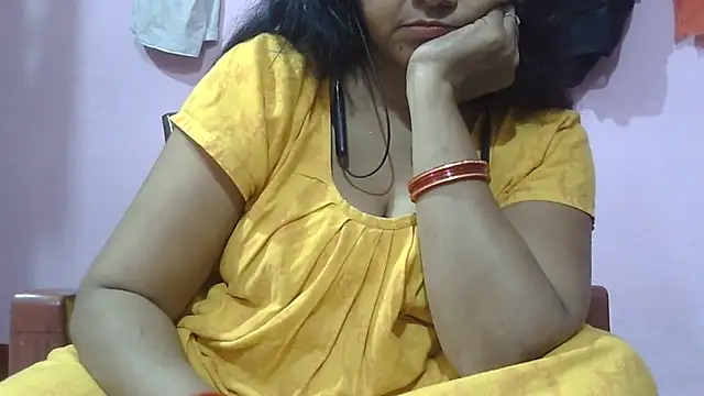 Snapshot of Suhana-sapna chatting on 5, 7, 2026 Suhana-sapna online show from 5, 7, 2026