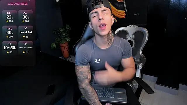 Flynn Riider online show from 27, 10, 2025