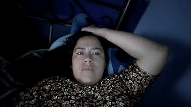 kivylovehot online show from 27, 4, 2026