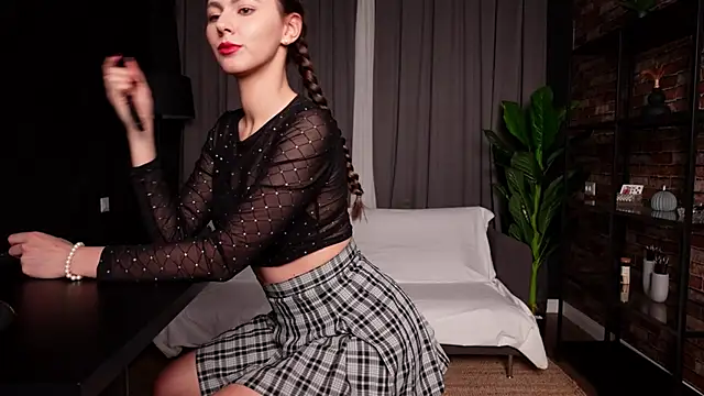 Snapshot of MuseSolis chatting on 18, 12, 2024 MuseSolis online show from 18, 12, 2024