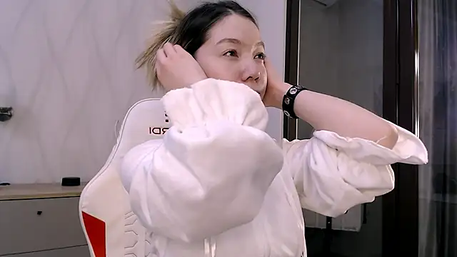 Babby Rabbit online show from 18, 11, 2025