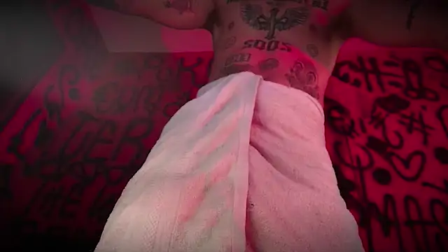 Snapshot of Junihn0 chatting on 8, 2, 2025 Junihn0 online show from 8, 2, 2025