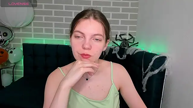 marie reyes  online show from 2, 11, 2025