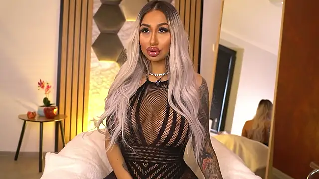 Snapshot of GoldenAmber chatting on 4, 2, 2026 GoldenAmber online show from 4, 2, 2026