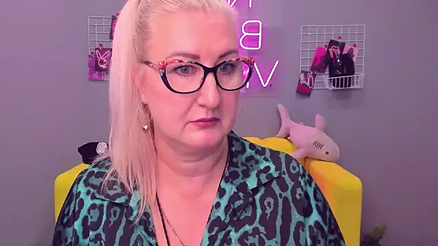 ChristyBrooks online show from 29, 12, 2024