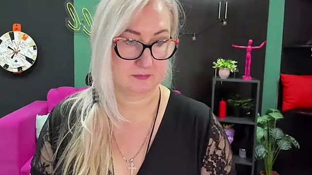 ChristyBrooks online show from 3, 1, 2025