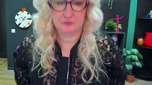 ChristyBrooks online show from 8, 2, 2025