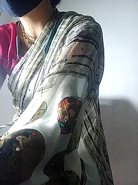 Snapshot of Cute-Aadhvita chatting on 5, 3, 2025 Cute-Aadhvita online show from 5, 3, 2025