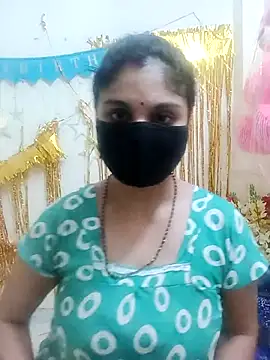 Snapshot of Cute-Aadhvita chatting on 23, 9, 2025 Cute-Aadhvita online show from 23, 9, 2025