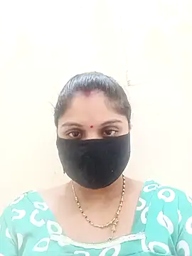 Snapshot of Cute-Aadhvita chatting on 1, 11, 2025 Cute-Aadhvita online show from 1, 11, 2025