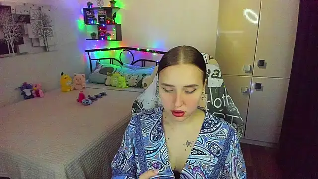 LinaTruly online show from 12, 3, 2026