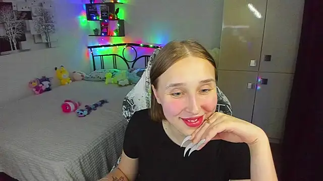 Snapshot of LinaTruly chatting on 2, 6, 2026 LinaTruly online show from 2, 6, 2026