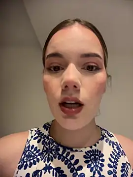 Snapshot of NicoleCut chatting on 1, 7, 2026 NicoleCut online show from 1, 7, 2026