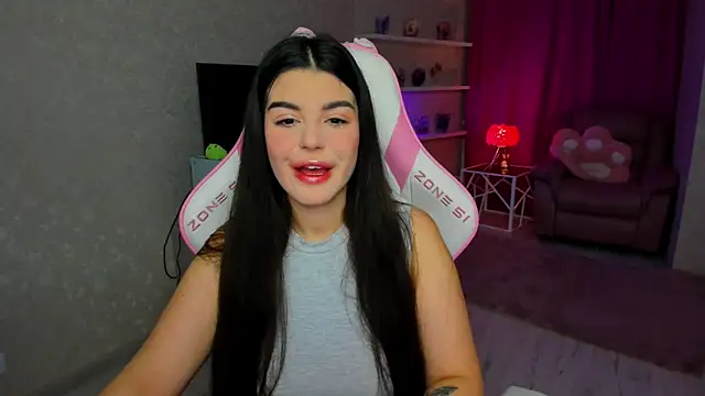 AlluringAriel online show from 14, 4, 2026