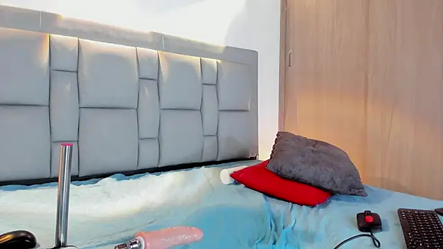 JEFFREY COTTOM online show from 6, 2, 2025