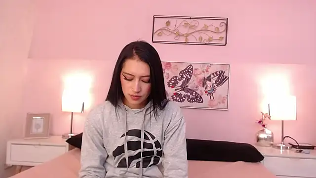 sara17  online show from 19, 10, 2025