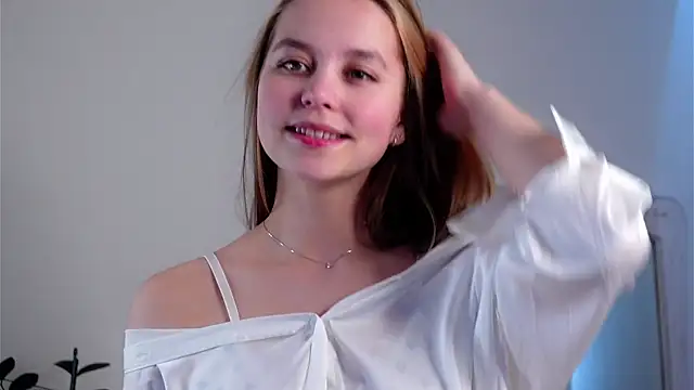 Snapshot of FalineDowlen chatting on 13, 2, 2025 FalineDowlen online show from 13, 2, 2025