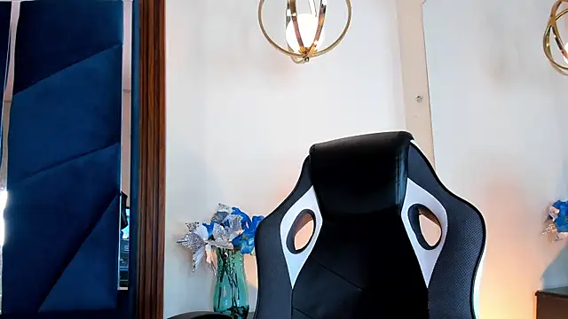 CarlaAlvez online show from 5, 1, 2026