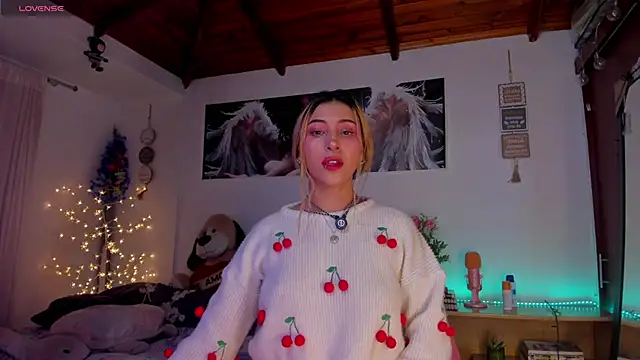 cuteweed420 online show from 14, 4, 2026