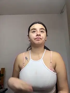 SaraBraun  online show from 2, 10, 2025