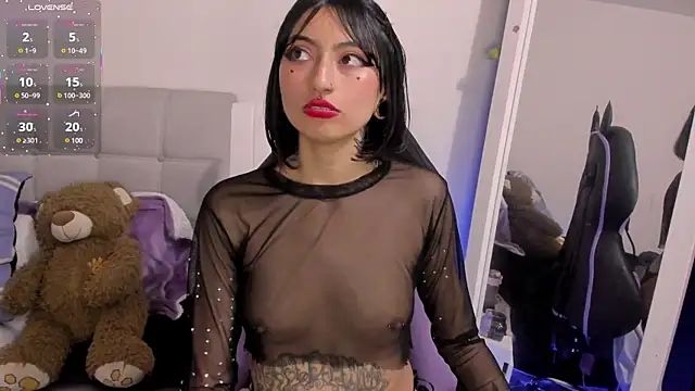 Snapshot of Any_Roussee chatting on 15, 2, 2025 Any Roussee online show from 15, 2, 2025