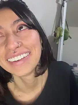 Snapshot of Any_Roussee chatting on 16, 2, 2025 Any Roussee online show from 16, 2, 2025