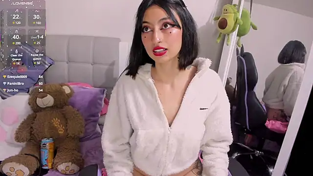 Snapshot of Any_Roussee chatting on 2, 3, 2025 Any Roussee online show from 2, 3, 2025