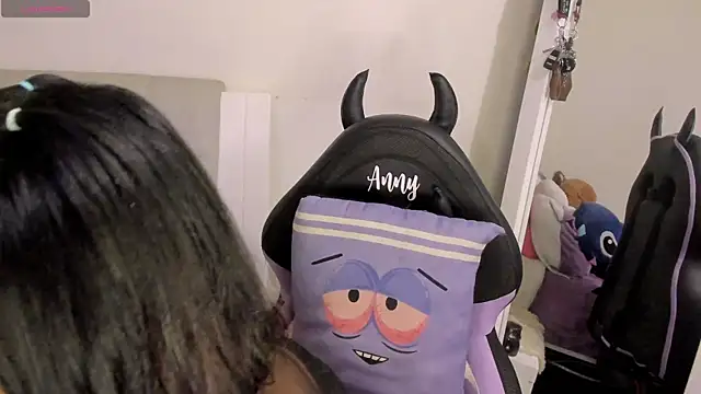 Snapshot of Any_Roussee chatting on 15, 3, 2025 Any Roussee online show from 15, 3, 2025