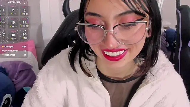 Snapshot of Any_Roussee chatting on 15, 3, 2025 Any Roussee online show from 15, 3, 2025