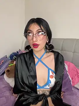 Snapshot of Any_Roussee chatting on 17, 3, 2025 Any Roussee online show from 17, 3, 2025