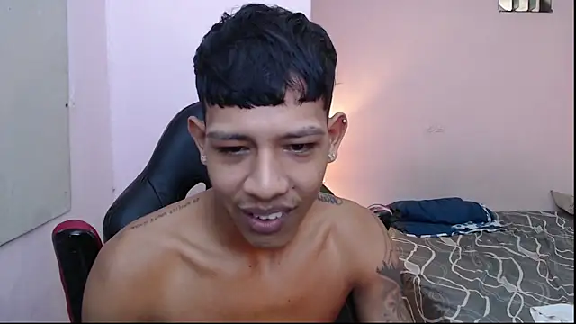 mr stiven  online show from 4, 1, 2025