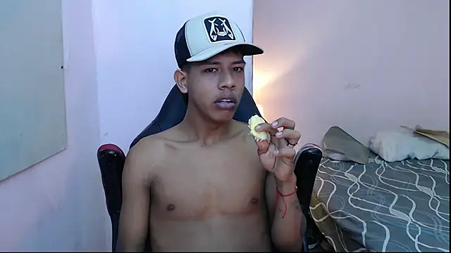 mr stiven  online show from 8, 1, 2025