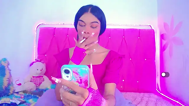 Theylor Rouse online show from 9, 2, 2025