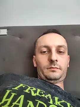 Snapshot of Kondzio chatting on 21, 9, 2025 Kondzio online show from 21, 9, 2025