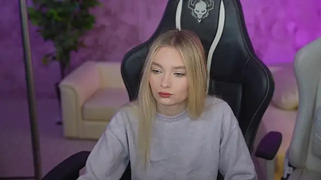 Ewa Pearl online show from 2, 3, 2025