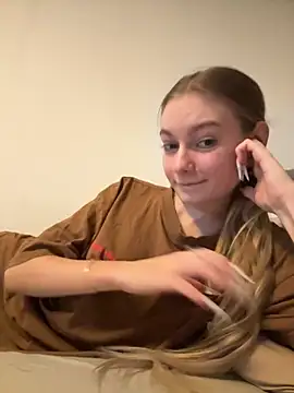 Ewa Pearl online show from 11, 10, 2025