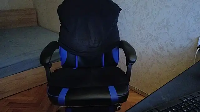 Snapshot of TheFitGiant chatting on 3, 3, 2025 TheFitGiant online show from 3, 3, 2025