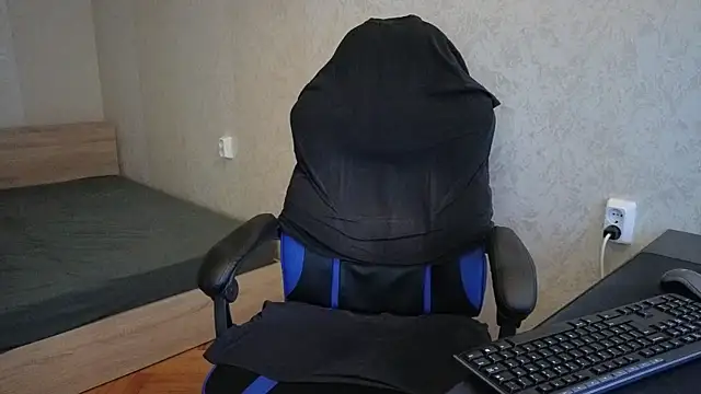 Snapshot of TheFitGiant chatting on 6, 2, 2026 TheFitGiant online show from 6, 2, 2026