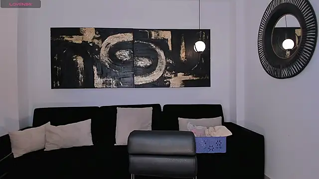 BellaCarteer  online show from 13, 2, 2025