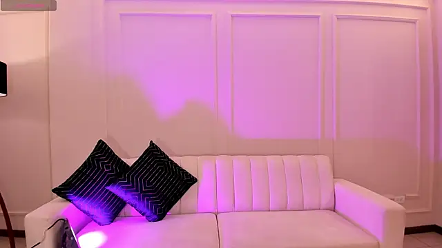 BellaCarteer  online show from 15, 3, 2025