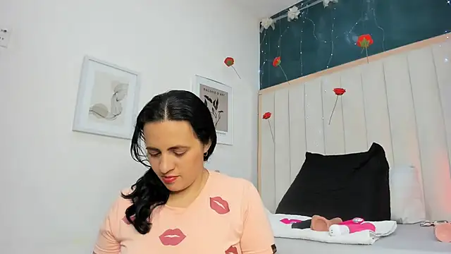 Snapshot of africa_holmes chatting on 20, 2, 2026 africa holmes online show from 20, 2, 2026